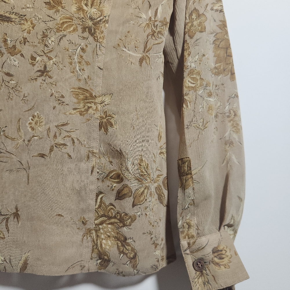 Liz Claiborne Floral Button Up Shirt Size 6 Textured Sheer Neutral Mallcore Top - Picture 8 of 9